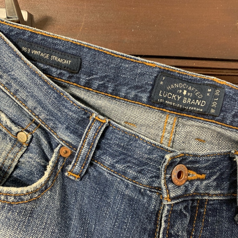 Men’s Lucky Brand straight leg jeans 30W 30L